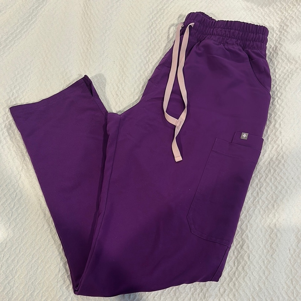 FIGS purple high waisted scrub pant